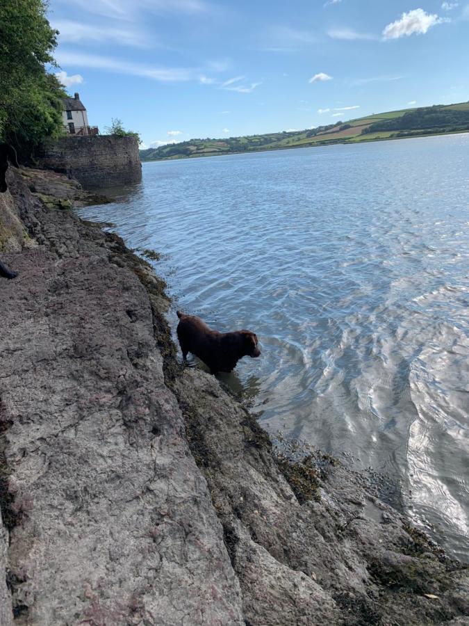 Bed and Breakfast Dylan Thomas Sea View Laugharne Esterno foto