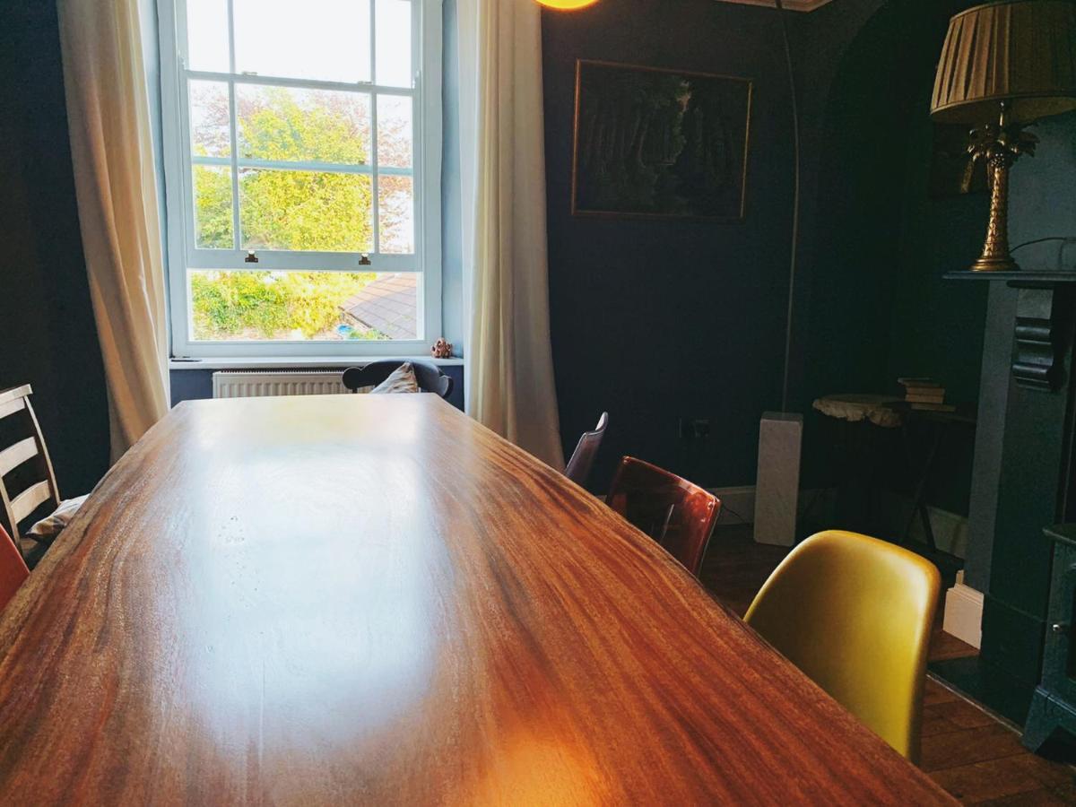 Bed and Breakfast Dylan Thomas Sea View Laugharne Esterno foto
