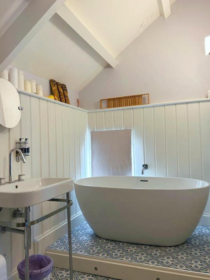 Bed and Breakfast Dylan Thomas Sea View Laugharne Esterno foto