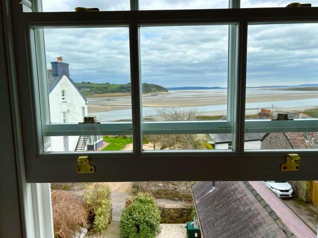 Bed and Breakfast Dylan Thomas Sea View Laugharne Esterno foto